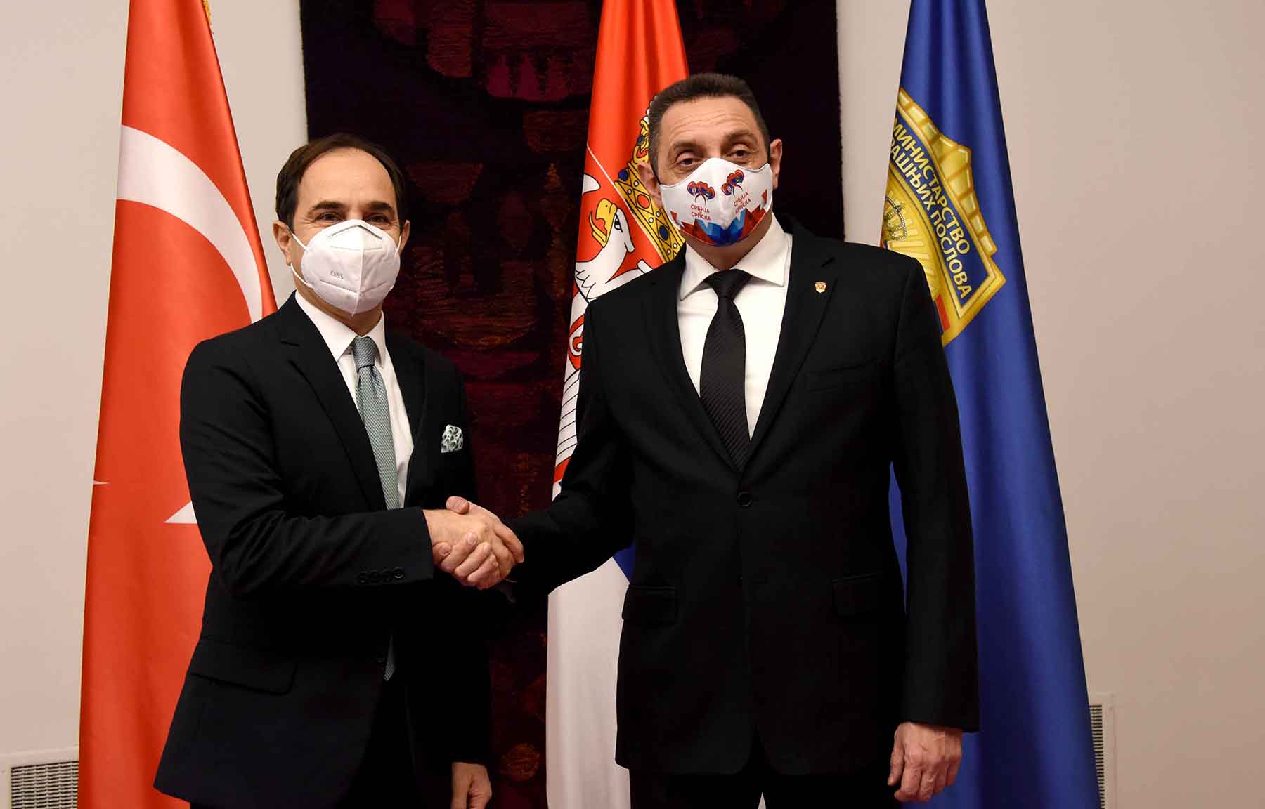 Ministar Vulin i ambasador Bilgič o nastavku saradnje