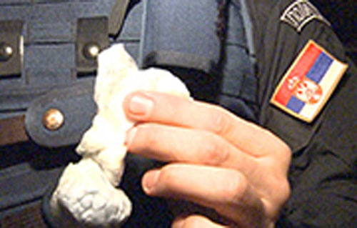 U džepu jakne osumnjičenog nađen heroin
