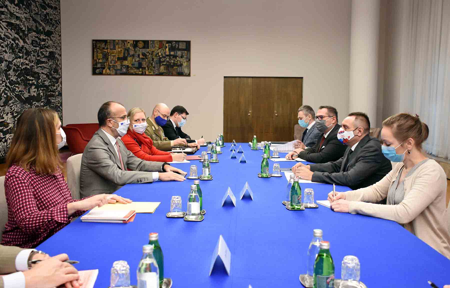 Министар Вулин и амбасадор Фабрици о процесу европских интеграција