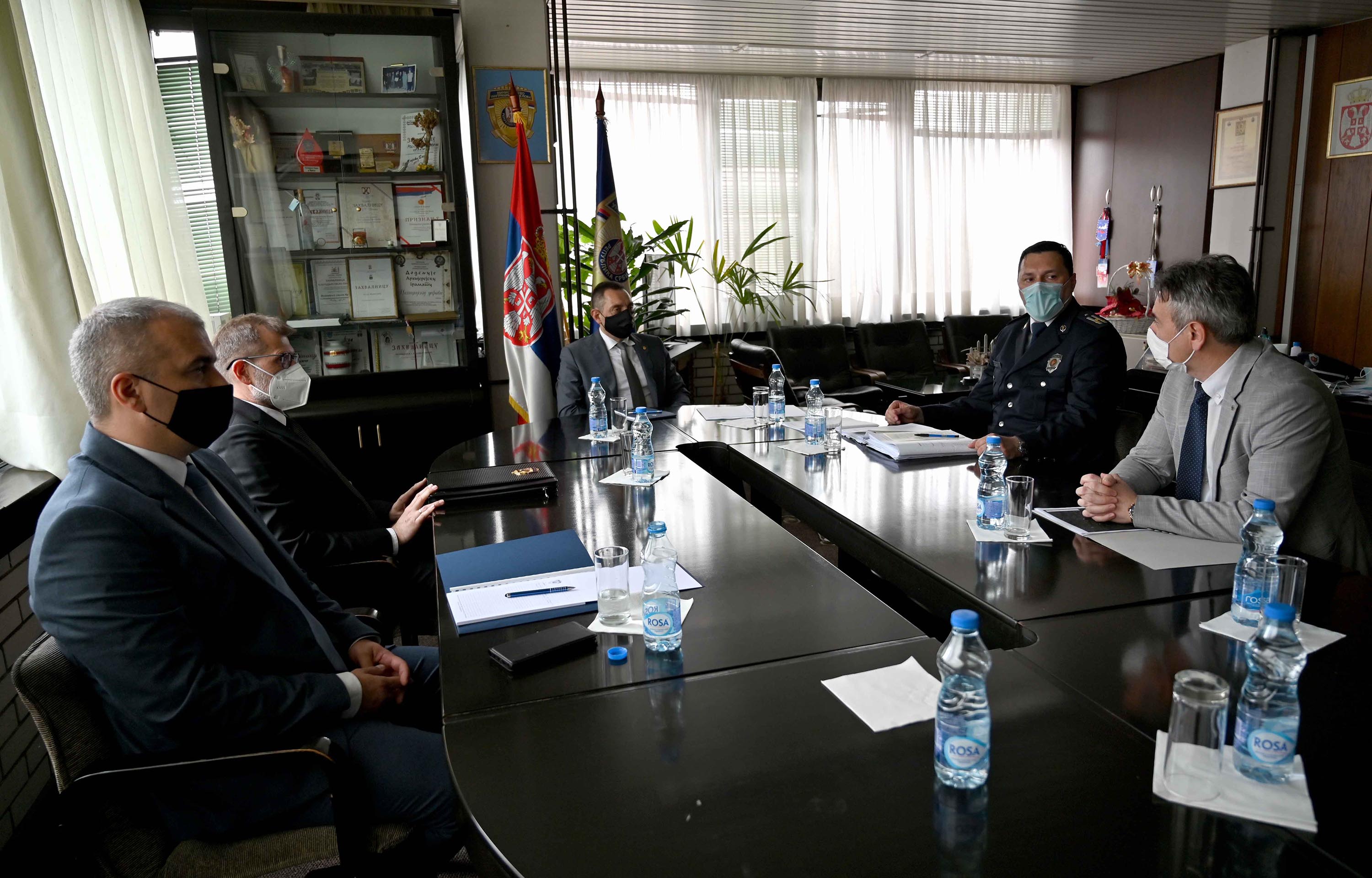 Министар Вулин: Наставља се борба против организованих криминалних група у свим деловима Србије
