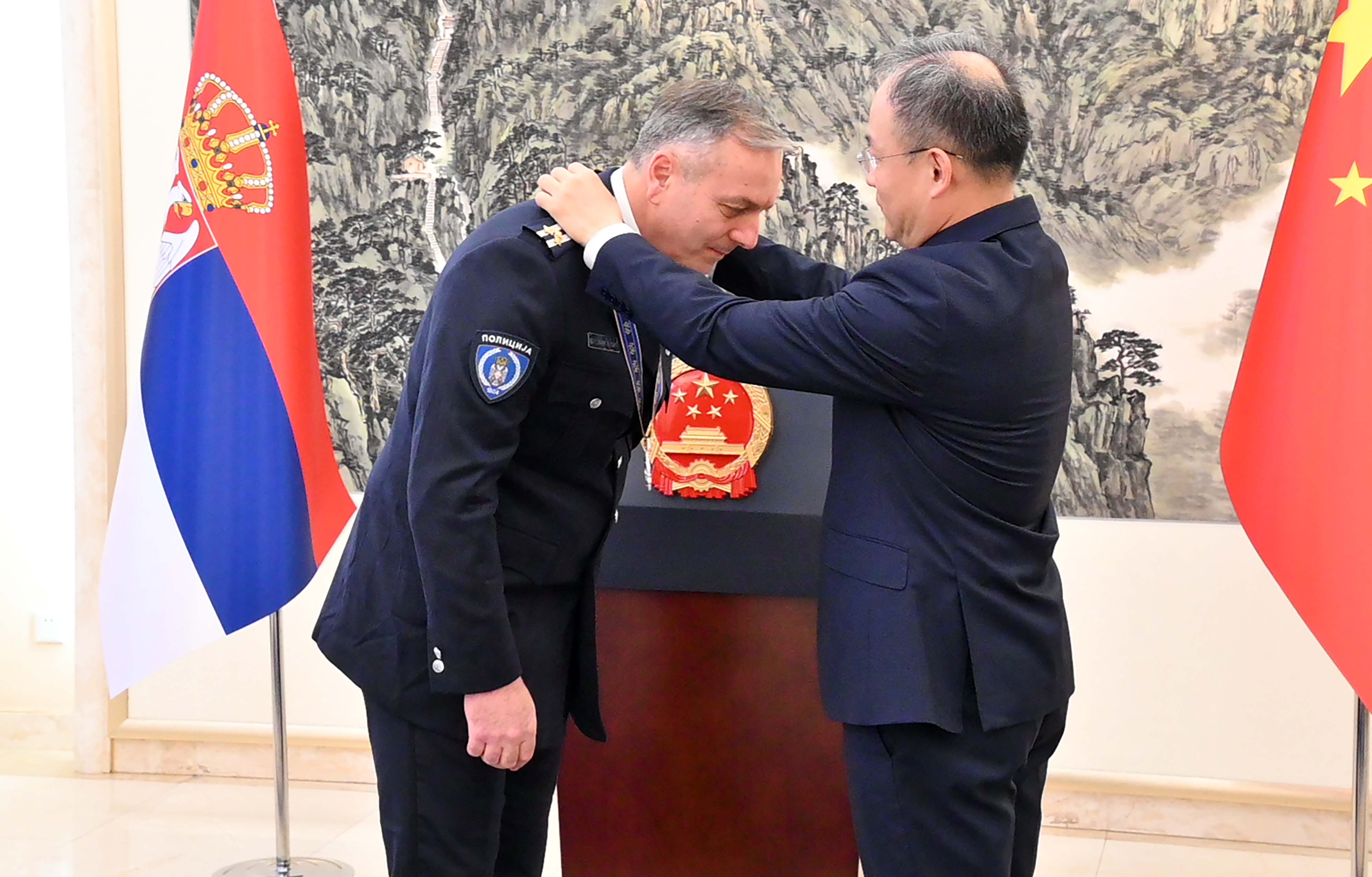 Medalja za doprinos u realizaciji prvih zajedničkih policijskih patrola
