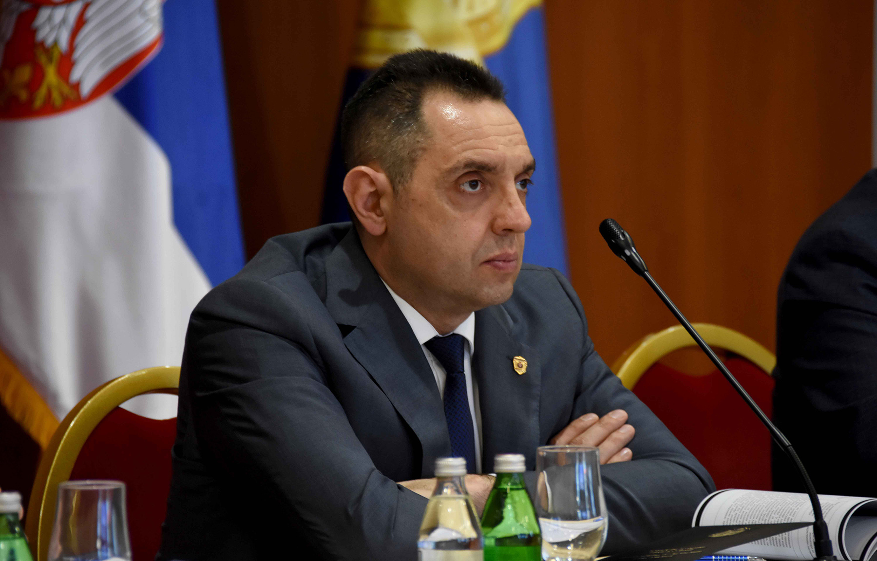 Ministar Vulin: Od 26 osoba koje su stavljene na mere kako bi se prisluškivao predsednik Srbije nijedna nije uhapšena i osuđena