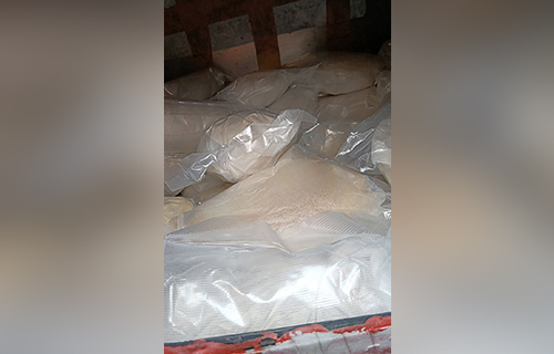 Пронађено око 42 килограма дроге у резервоару камиона на Граничном прелазу Прешево