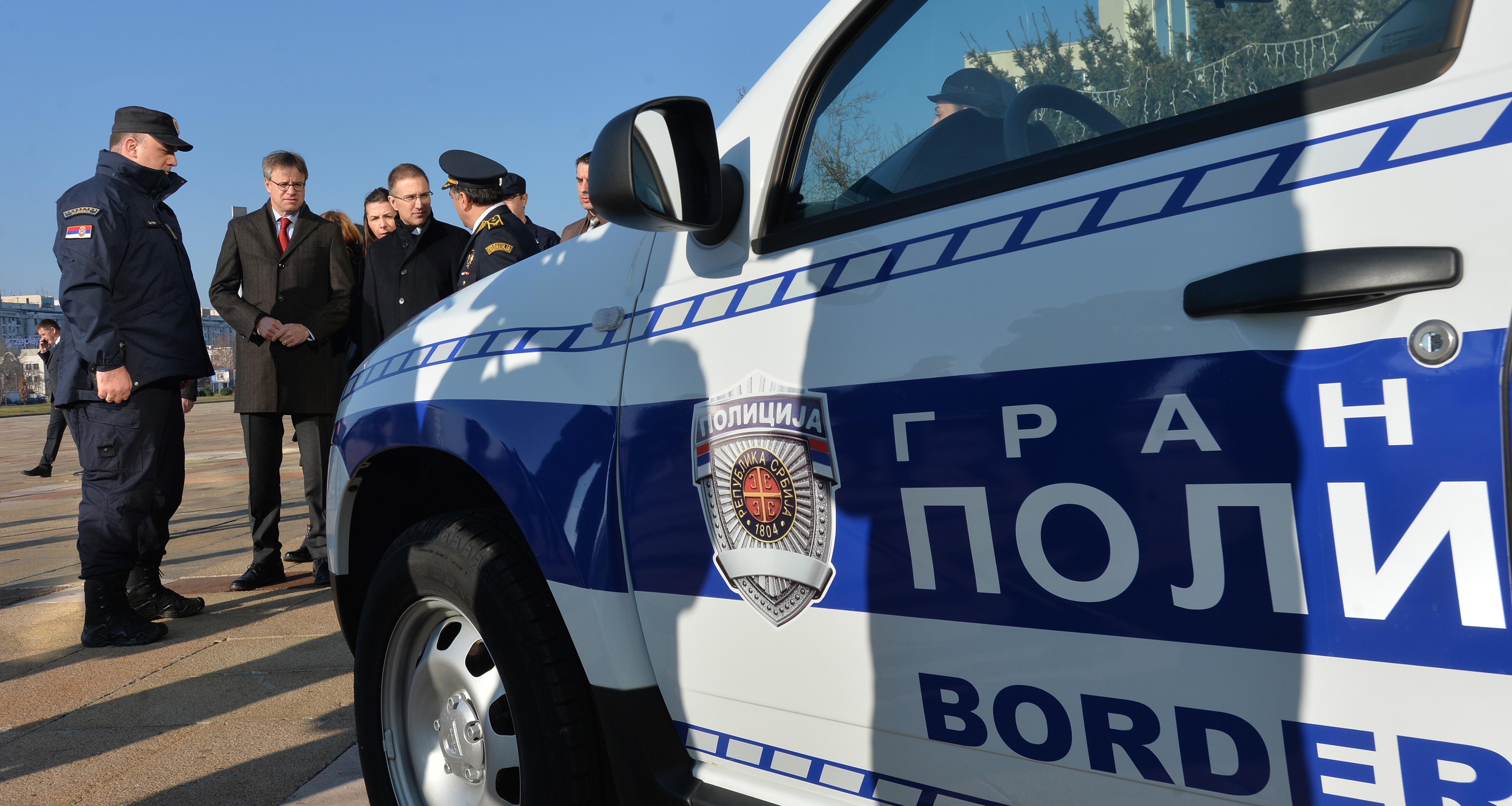 Немачка донирала патролна возила Управи граничне полициjе