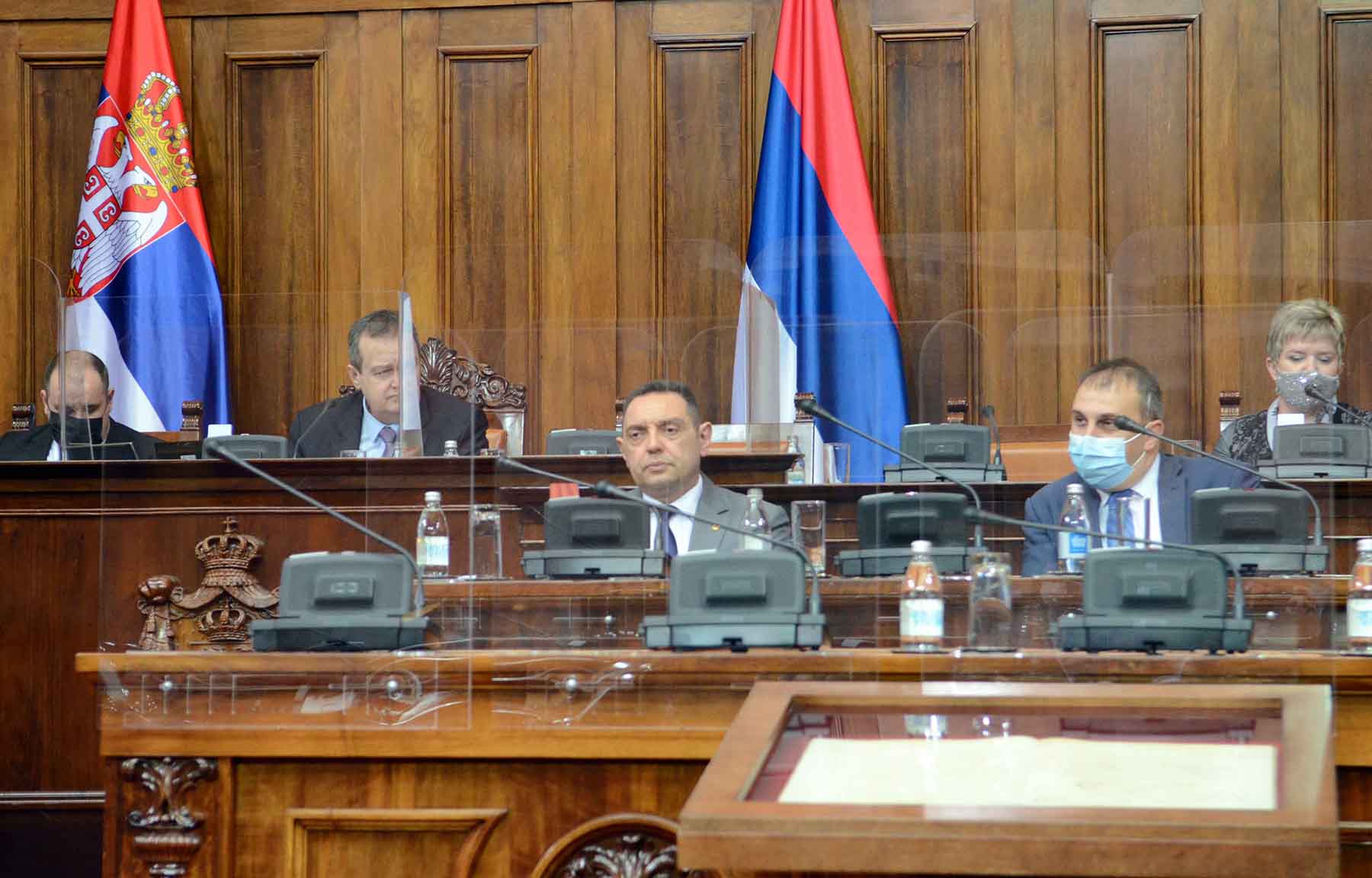 Министар Вулин: Издат налог УКП-у да истражи случај објаве фотографија и снимака на Телеграму, кривци ће бити нађени и кажњени