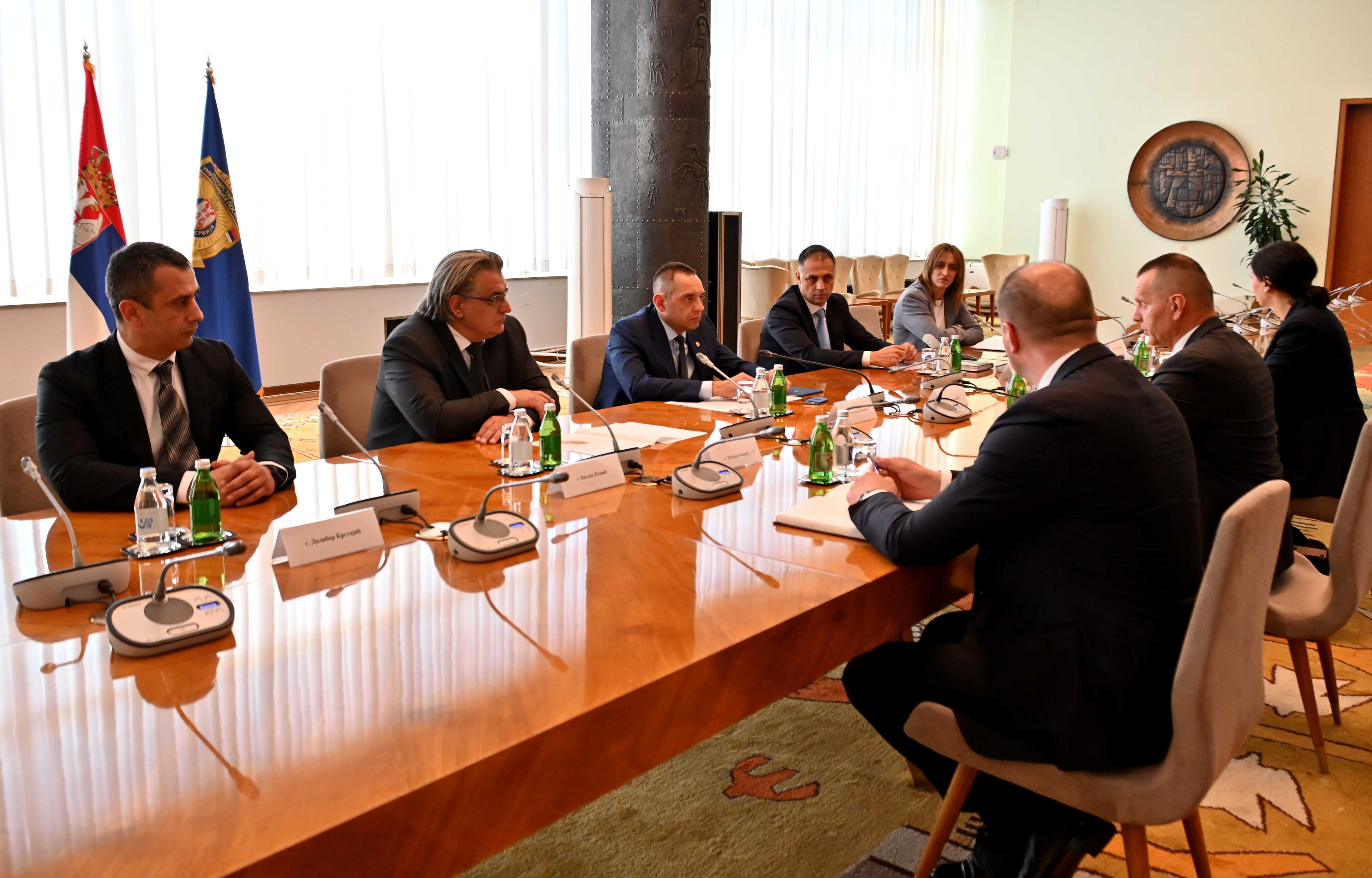Ministri Vulin i Lukač razgovarali o dalјem unapređenju saradnje u oblasti unutrašnjih poslova