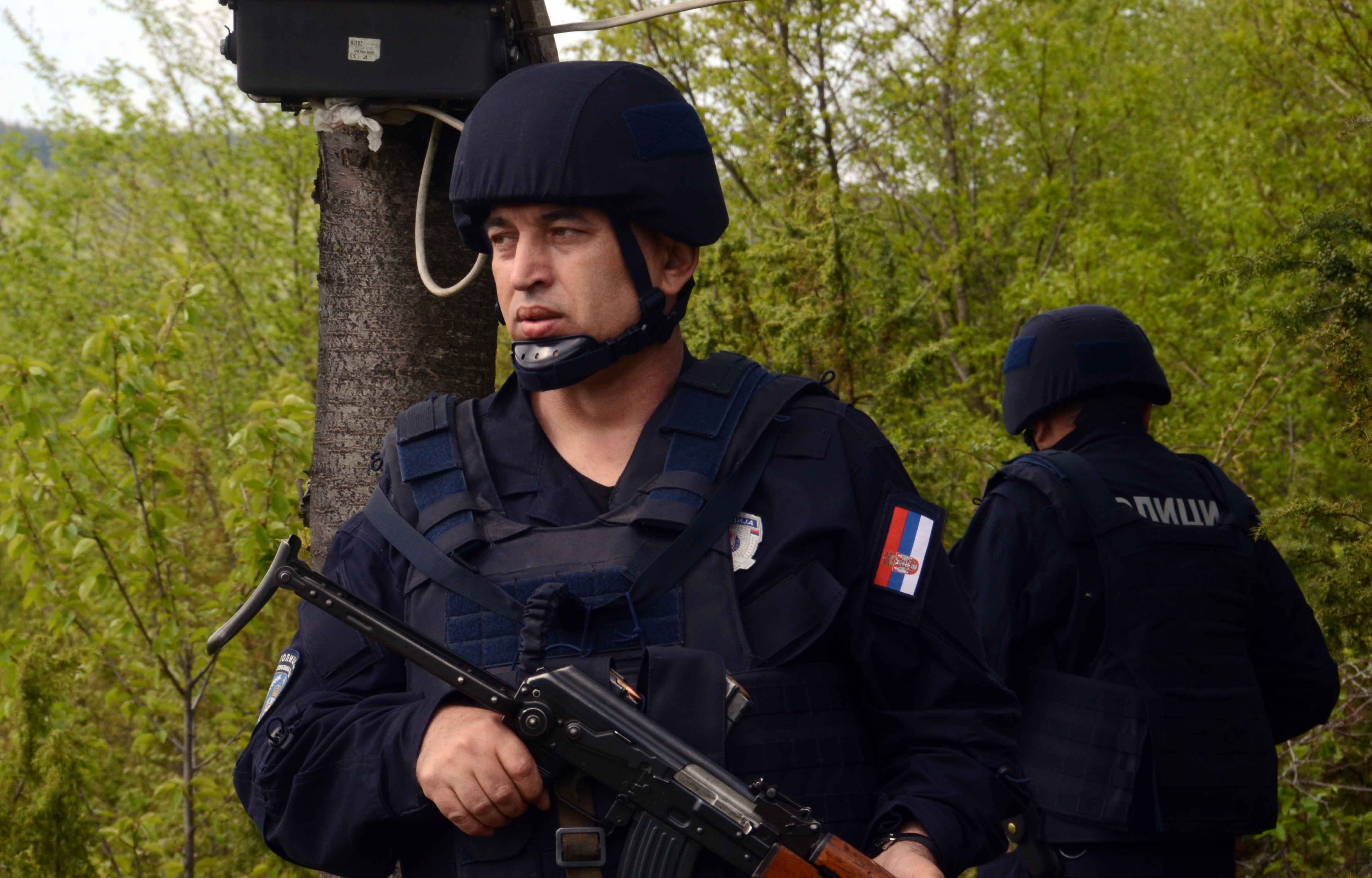 Министар Вулин: Полиција у Kопненој зони безбедности испуњава своје задатке
