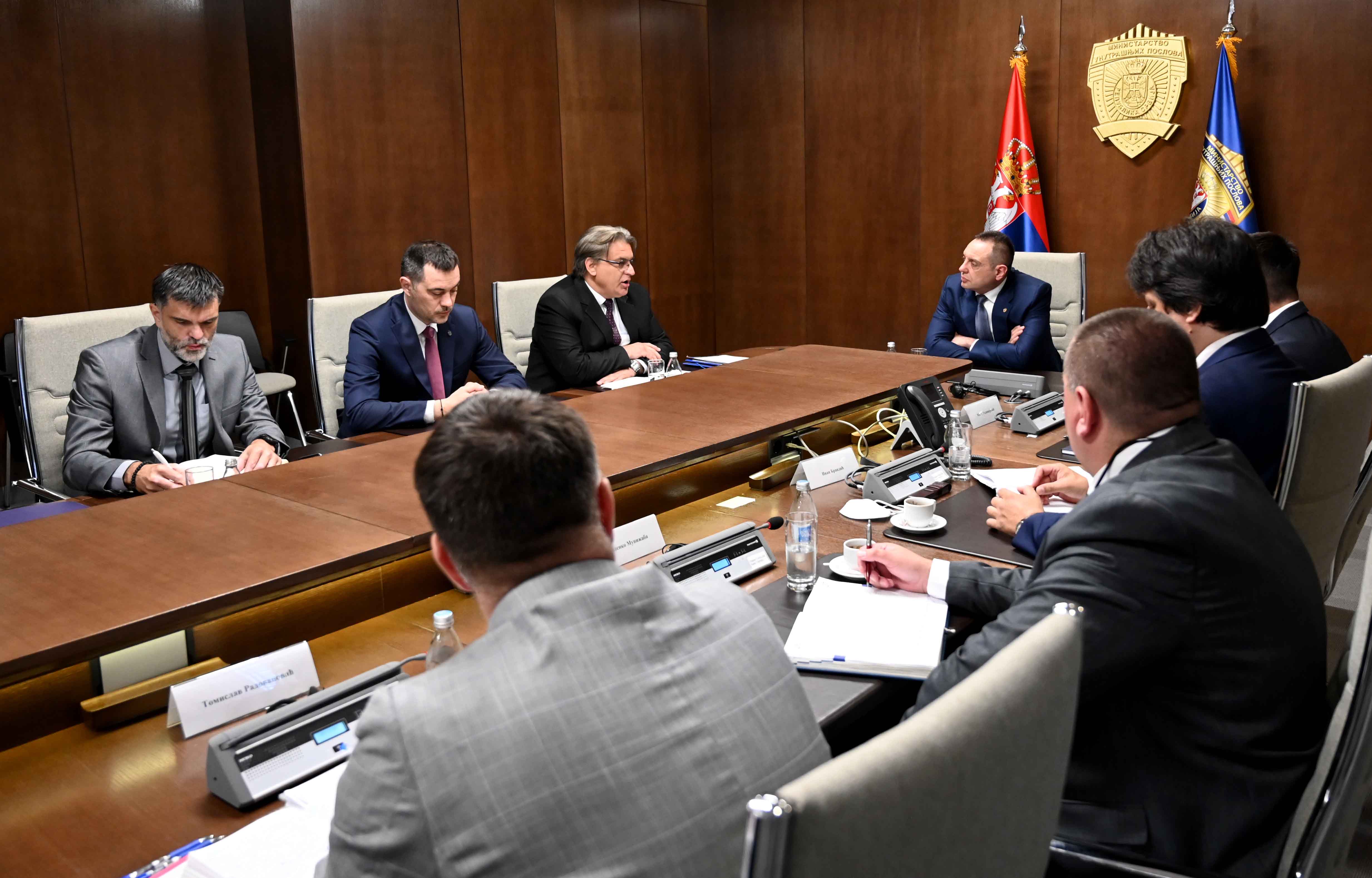 Ministar Vulin: Pripadnici UKP imaju punu podršku predsednika Vučića