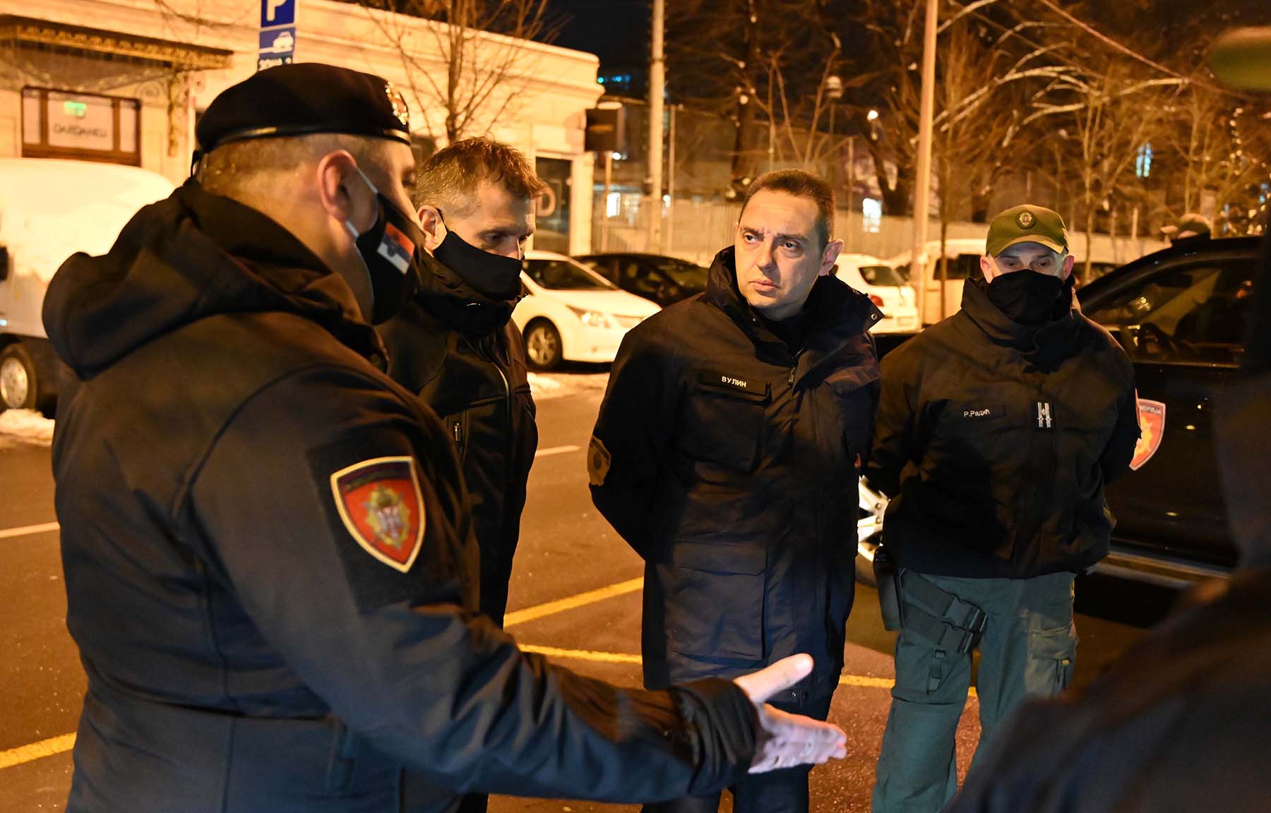 Министар Вулин полицијским службеницима честитао српску Нову годину