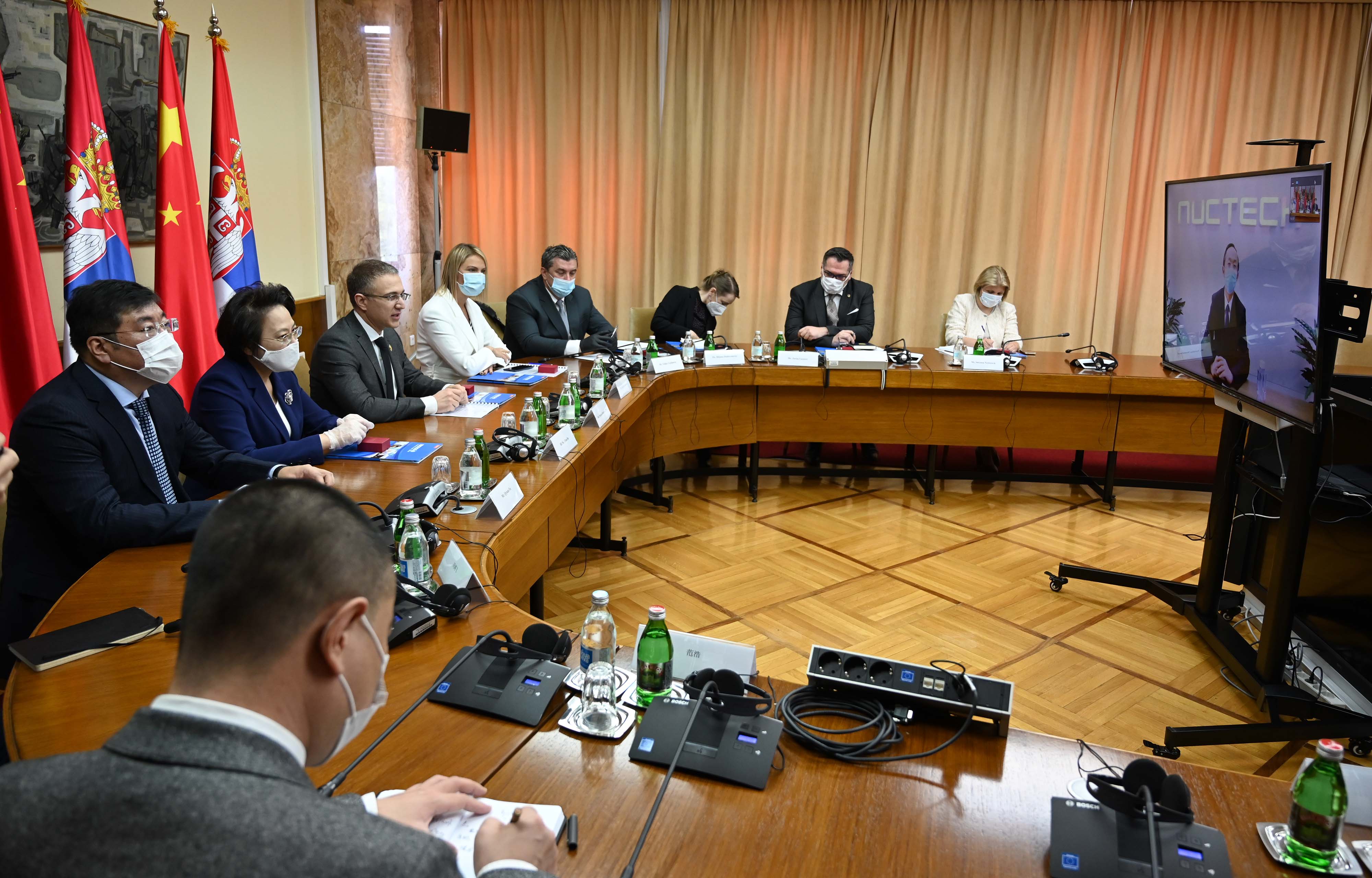 Министар Стефановић присуствовао примопредаји  заштитне опреме и уређаја, које је кинеска компанија „НУКТЕК“ донирала МУП-у