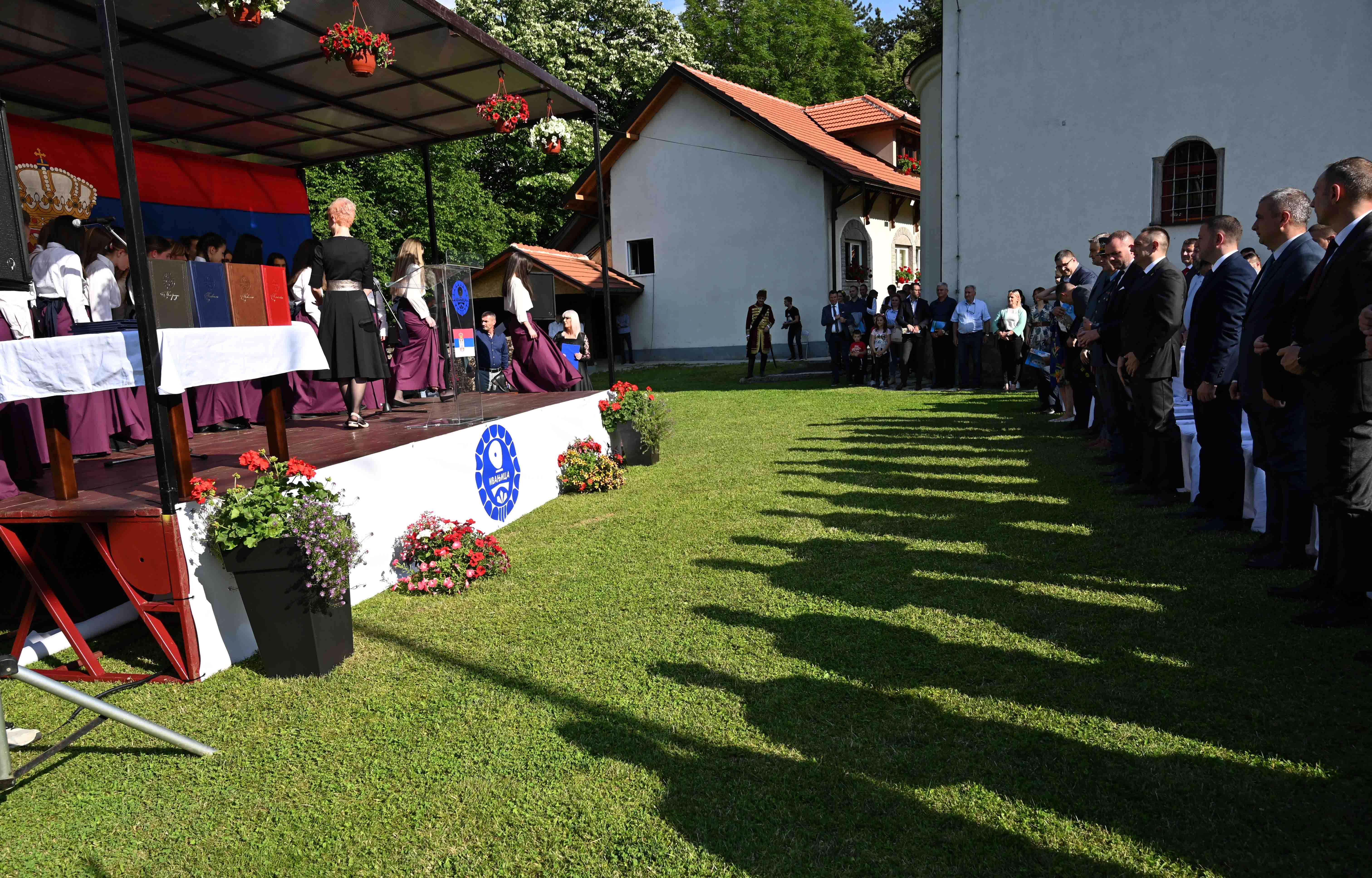 Министру Вулину уручена Јунска награда, највише признање општине Ивањица