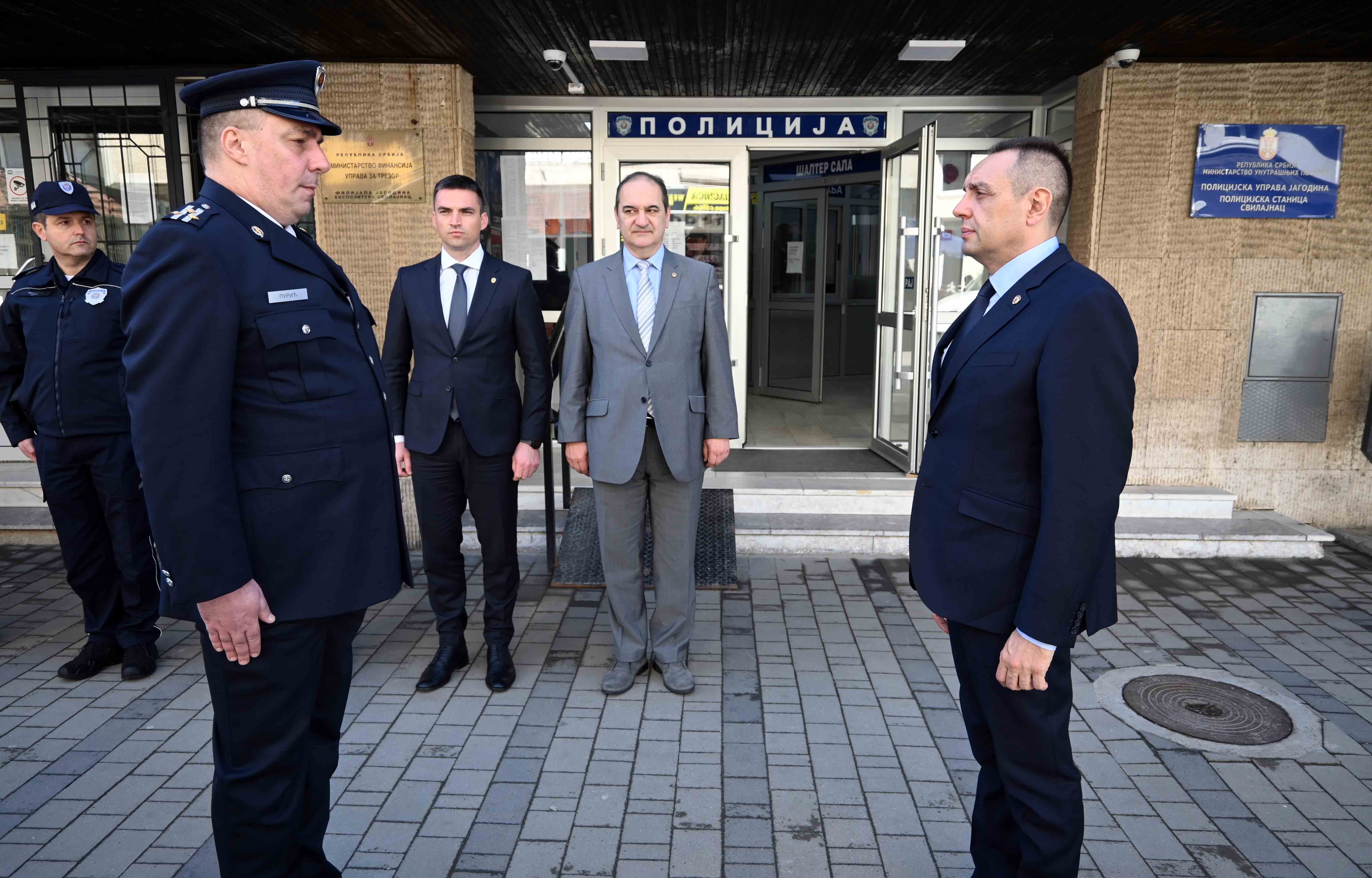 Министар Александар Вулин: Држава на челу са поново изабраним председником Вучићем наставиће да улаже у јачање и развој српске полиције